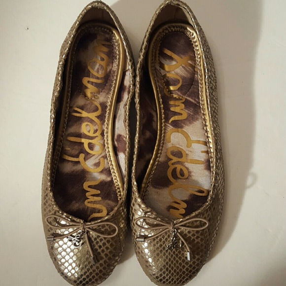 Sam Edelman Shoes - Sam Edelman gold Felicia flats size 5